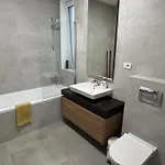 Stylish 2-bedroom Escape - Near Center Lejlighed Braşov
