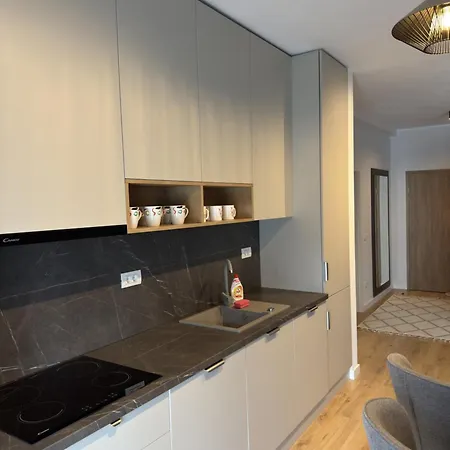 Stylish 2-bedroom Escape - Near Center شقة