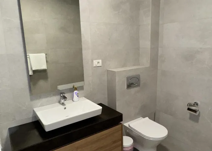 Stylish 2-bedroom Escape - Near Center 布拉索夫